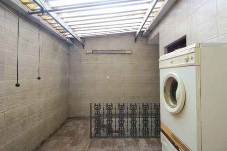 Casa à venda com 214m², 3 quartos e 3 vagasÁrea de Serviço