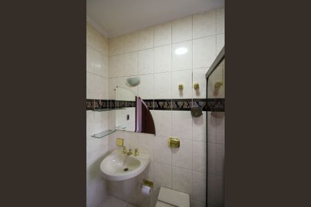 Casa à venda com 214m², 3 quartos e 3 vagasBanheiro 1