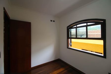 Casa à venda com 214m², 3 quartos e 3 vagasQuarto 2