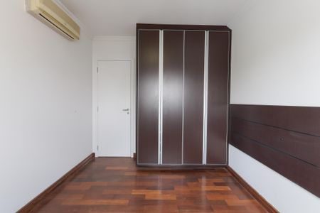 Apartamento à venda com 157m², 3 quartos e 3 vagasQuarto 2