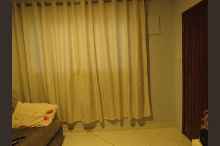 Casa à venda com 150m², 2 quartos e 2 vagasSala