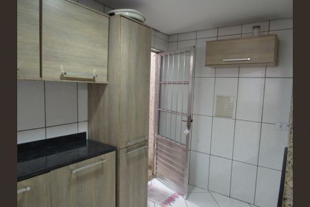 Casa à venda com 150m², 2 quartos e 2 vagasCozinha