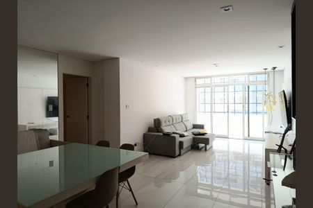 Apartamento para alugar com 140m², 3 quartos e 1 vagaSala