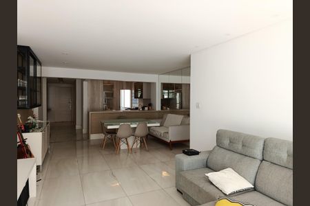 Apartamento para alugar com 140m², 3 quartos e 1 vagaSala