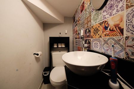 Lavabo de casa de condomínio à venda com 2 quartos, 52m² em Jardim Triana, São Paulo