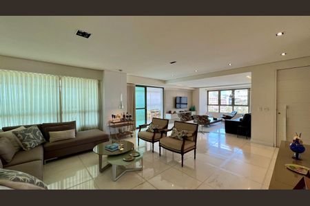 Apartamento à venda com 288m², 4 quartos e 6 vagasSala