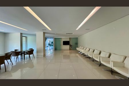 Apartamento à venda com 288m², 4 quartos e 6 vagasÁrea comum