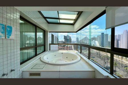 Varanda da Sala de apartamento à venda com 4 quartos, 288m² em Belvedere, Belo Horizonte