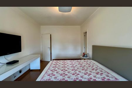 Apartamento à venda com 288m², 4 quartos e 6 vagasSuíte