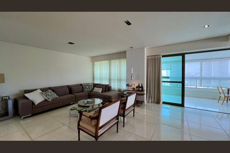 Apartamento à venda com 288m², 4 quartos e 6 vagasSala