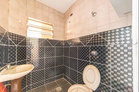 Casa para alugar com 55m², 2 quartos e sem vagaBanheiro