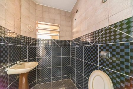 Casa para alugar com 55m², 2 quartos e sem vagaBanheiro