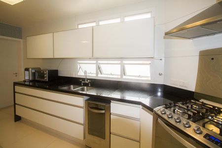 Apartamento para alugar com 340m², 3 quartos e 4 vagasCozinha