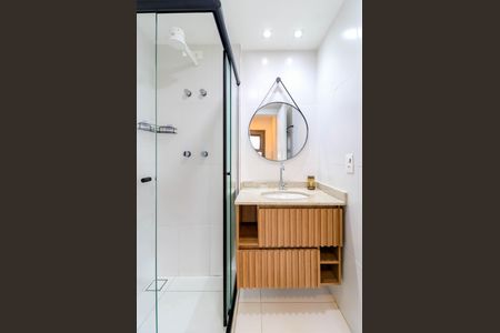 Banheiro Social de kitnet/studio à venda com 1 quarto, 22m² em Campo Belo, São Paulo