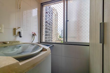 Apartamento à venda com 79m², 2 quartos e 1 vagaÁrea de Serviço