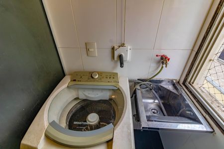 Apartamento à venda com 79m², 2 quartos e 1 vagaÁrea de Serviço