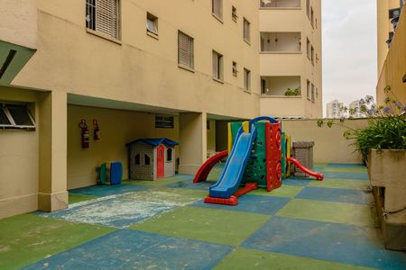 Apartamento à venda com 79m², 2 quartos e 1 vagaÁrea comum