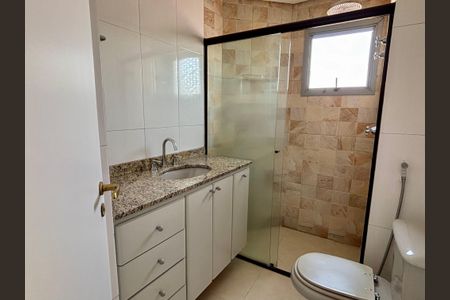 Apartamento à venda com 178m², 3 quartos e 3 vagasBanheiro da Suíte