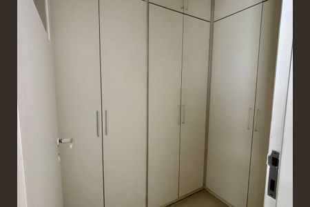 Apartamento à venda com 178m², 3 quartos e 3 vagasQuarto de Serviço