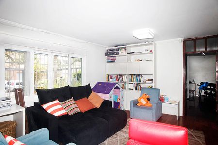 Sala 1 de casa à venda com 3 quartos, 260m² em Petrópolis, Porto Alegre