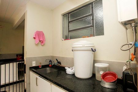 Casa à venda com 260m², 3 quartos e 2 vagasÁrea de Serviço + Despensa