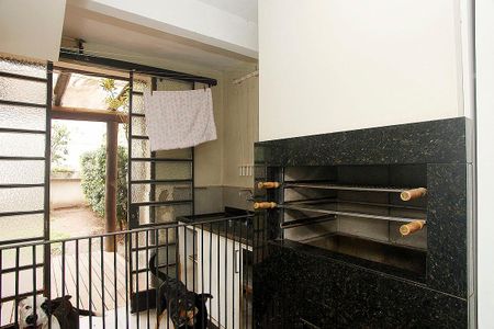 Casa à venda com 260m², 3 quartos e 2 vagasÁrea de Serviço + Despensa