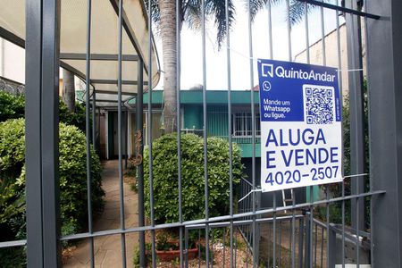 Casa à venda com 260m², 3 quartos e 2 vagasPlaquinha