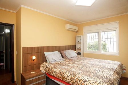 Casa à venda com 260m², 3 quartos e 2 vagasQuarto 1 Suíte