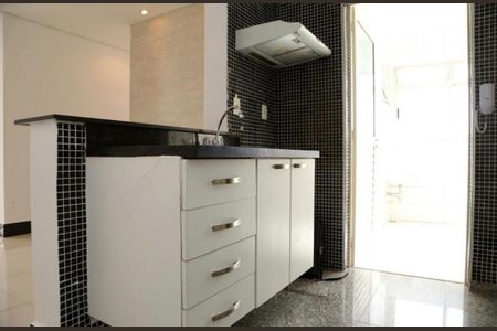 Foto 11 de apartamento à venda com 3 quartos, 68m² em Jardim Londrina, São Paulo