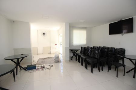 Apartamento para alugar com 104m², 2 quartos e 1 vagaÁrea comum - Salão de festas