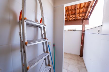 Apartamento à venda com 98m², 2 quartos e 1 vagaÁrea de Serviço