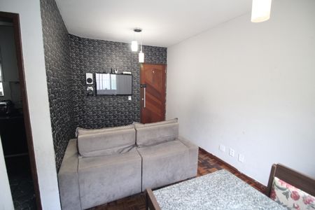 Sala de apartamento à venda com 3 quartos, 62m² em Santa Helena, Belo Horizonte