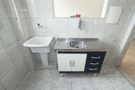 Apartamento para alugar com 48m², 2 quartos e 1 vaga Apartamento para alugar com 48m², 2 quartos e 1 vagaCozinha e Área de Serviço