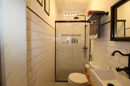 Apartamento à venda com 101m², 2 quartos e 1 vagaBanheiro