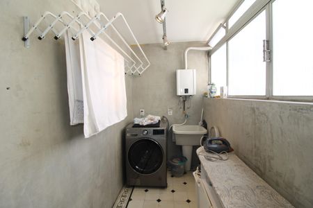 Apartamento à venda com 101m², 2 quartos e 1 vagaÁrea de Serviço