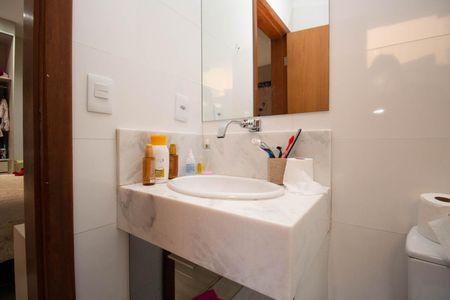 Casa de condomínio para alugar com 780m², 5 quartos e 8 vagasBanheiro da Suíte 1