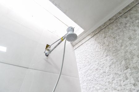 Casa para alugar com 105m², 3 quartos e 2 vagasBanheiro da Suíte