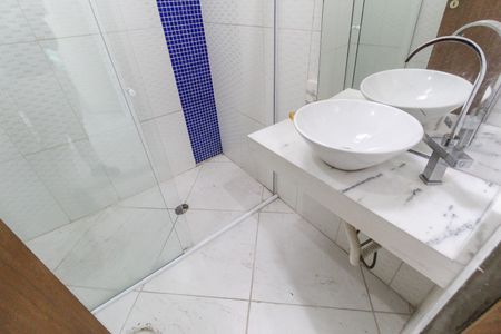 Casa para alugar com 105m², 3 quartos e 2 vagasBanheiro da Suíte 2