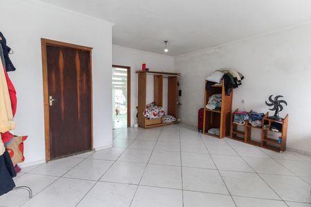 Casa para alugar com 105m², 3 quartos e 2 vagasSuíte