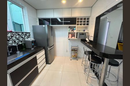 Casa à venda com 360m², 4 quartos e 4 vagasCozinha