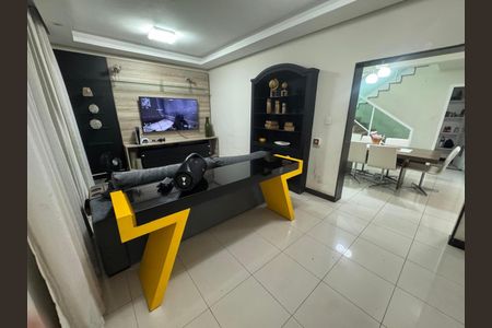 Sala de casa à venda com 4 quartos, 360m² em Planalto, Belo Horizonte