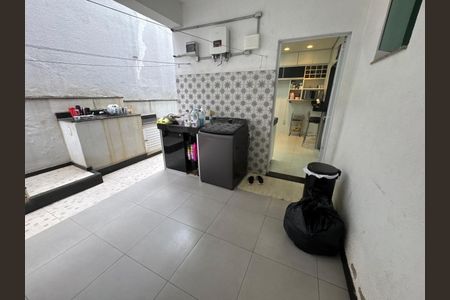 Casa à venda com 360m², 4 quartos e 4 vagasÁrea de Serviço