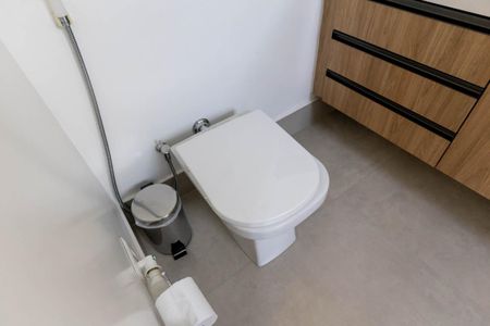 Apartamento à venda com 121m², 2 quartos e 1 vaga Apartamento à venda com 121m², 2 quartos e 1 vagaBanheiro da Suíte