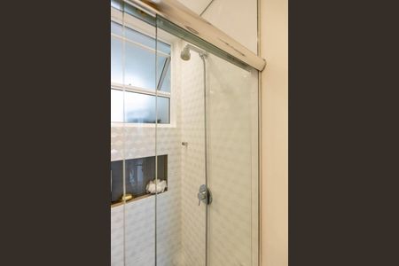 Apartamento à venda com 121m², 2 quartos e 1 vaga Apartamento à venda com 121m², 2 quartos e 1 vagaBanheiro 2