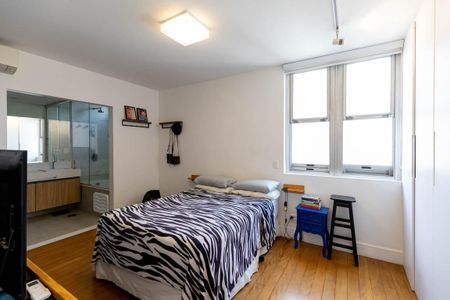 Apartamento à venda com 121m², 2 quartos e 1 vaga Apartamento à venda com 121m², 2 quartos e 1 vagaSuíte