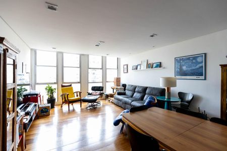 Apartamento à venda com 121m², 2 quartos e 1 vaga Apartamento à venda com 121m², 2 quartos e 1 vagaSala