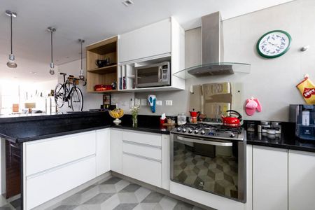 Apartamento à venda com 121m², 2 quartos e 1 vaga Apartamento à venda com 121m², 2 quartos e 1 vagaCozinha