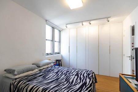 Apartamento à venda com 121m², 2 quartos e 1 vaga Apartamento à venda com 121m², 2 quartos e 1 vagaSuíte