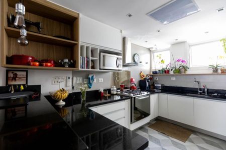 Apartamento à venda com 121m², 2 quartos e 1 vaga Apartamento à venda com 121m², 2 quartos e 1 vagaCozinha