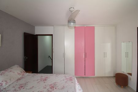 Casa para alugar com 189m², 4 quartos e 2 vagasCasa 2 - Quarto 2